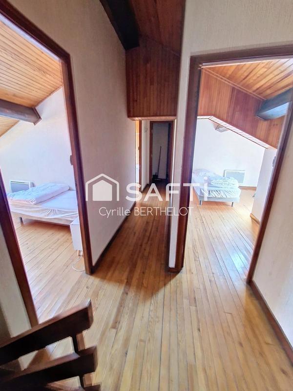 Maison - 150 m² - 8 pièces