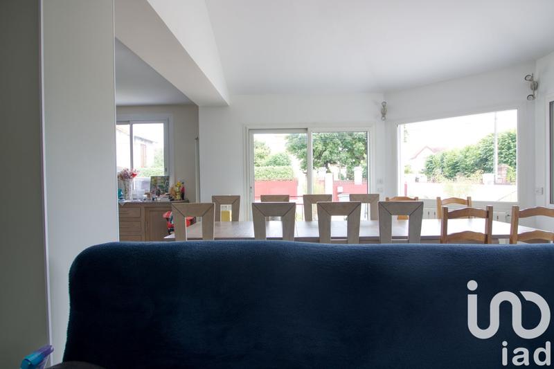 Maison - 200 m² - 8 pièces