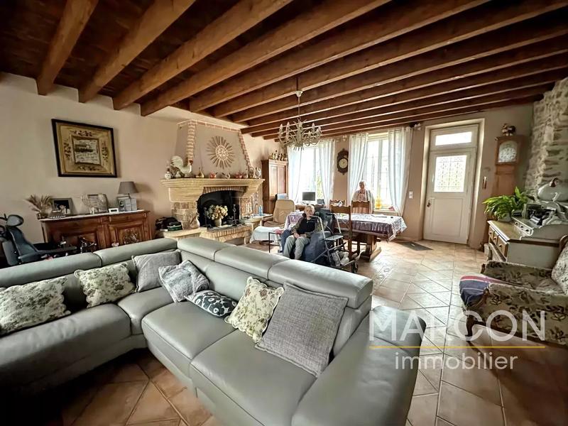 Maison de village - 197 m² - 6 pièces