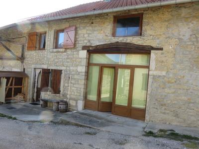 Maison - 96 m² - 6 pièces