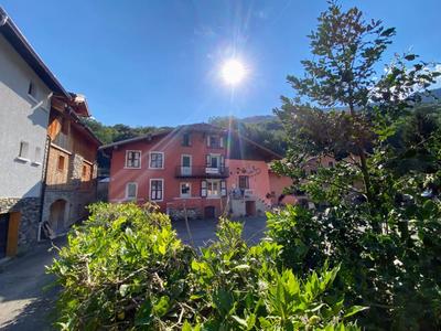 Immeuble - 240 m² - 1 pièce