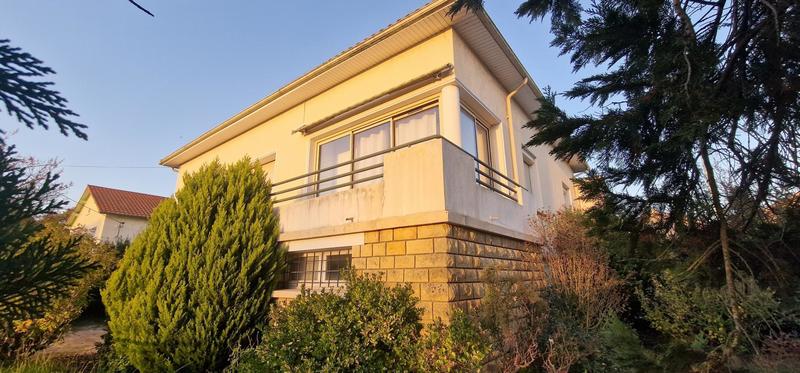 Maison - 107 m² - 7 pièces