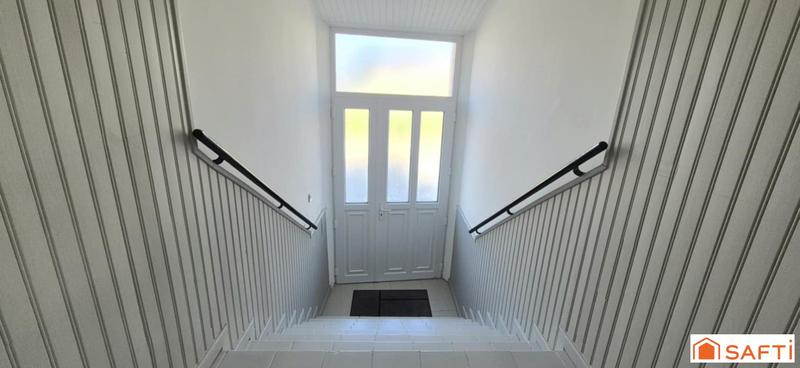 Maison - 275 m² - 11 pièces