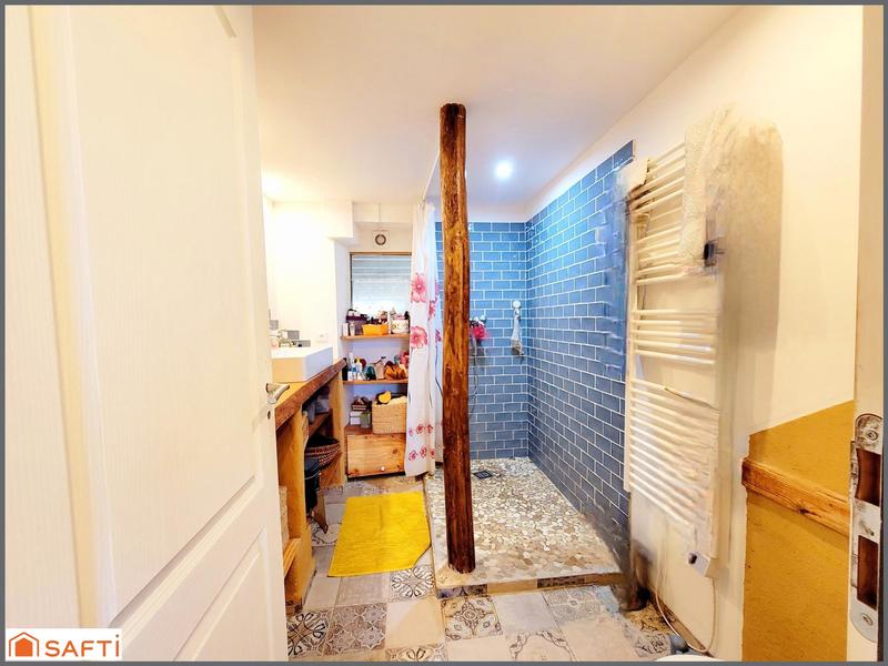 Maison - 248 m² - 7 pièces