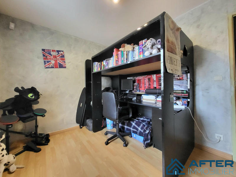 Maison - 92 m² - 5 pièces