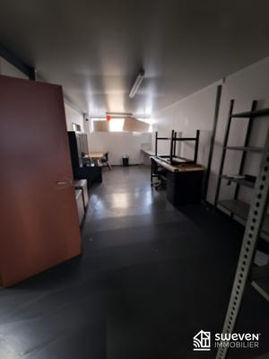 Local d'activités - 880 m²