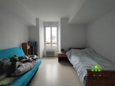 Appartement - 93 m² - 4 pièces