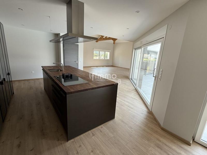 Maison - 183 m² - 6 pièces