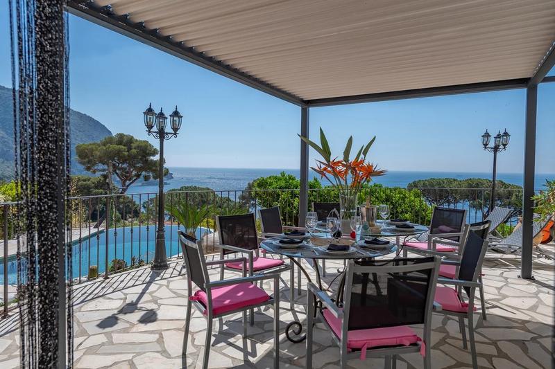 Villa - 230 m² - 5 pièces