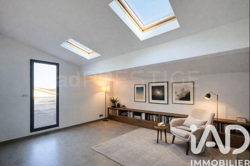 Duplex - 215 m² - 6 pièces