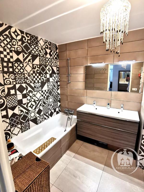 Appartement - 108 m² - 4 pièces