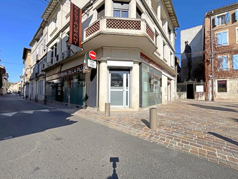 Appartement - 165 m² - 1 pièce