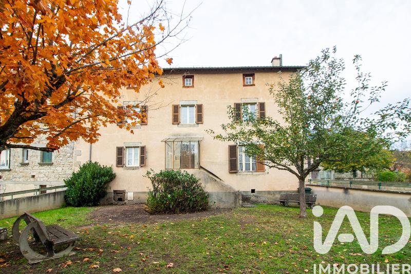 Maison - 180 m² - 6 pièces