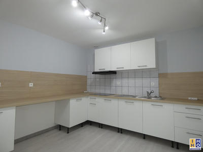 Appartement - 99 m² - 3 pièces