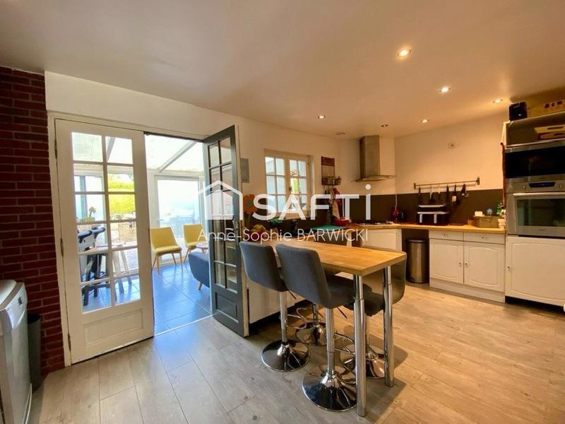 Maison - 90 m² - 5 pièces