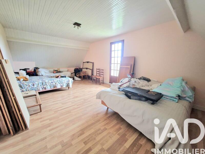 Maison - 143 m² - 7 pièces