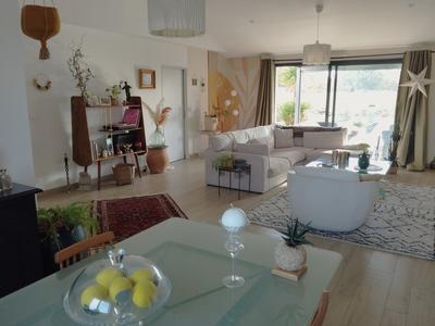 Maison - 105 m² - 4 pièces