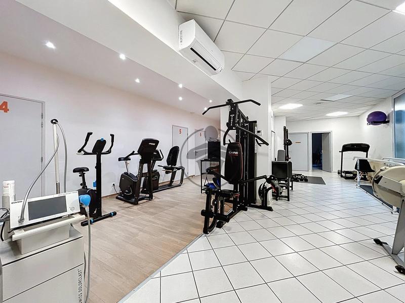 Bureau - 275 m² - 12 pièces