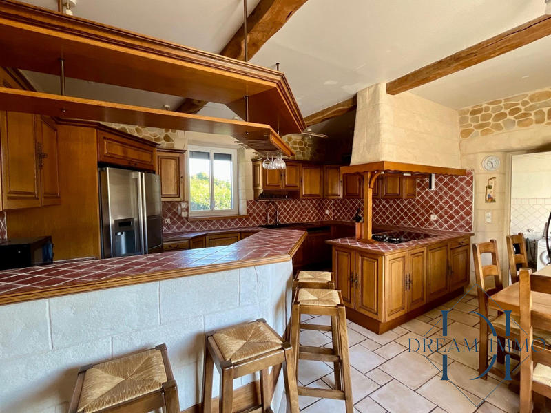 Maison - 205 m² - 5 pièces