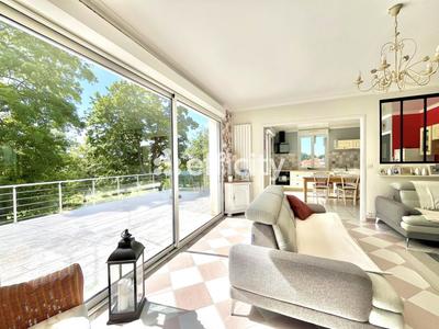 Maison - 155 m² - 7 pièces