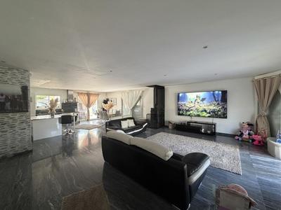 Maison - 150 m² - 4 pièces