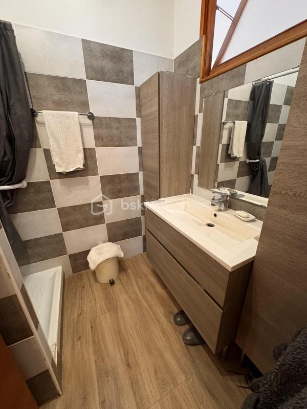 Immeuble - 156 m² - 7 pièces