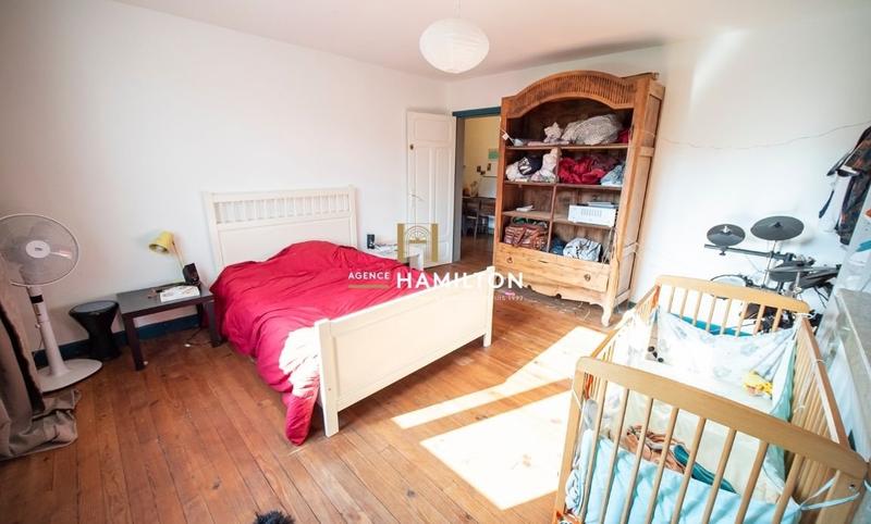 Maison de village - 225 m² - 10 pièces