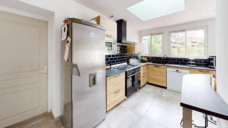 Maison - 168 m² - 7 pièces