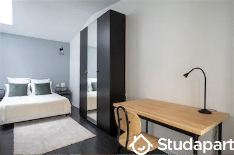 Chambre - 9 m² - 1 pièce