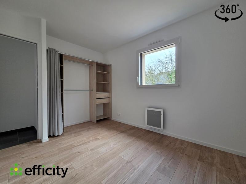 Maison - 81 m² - 5 pièces