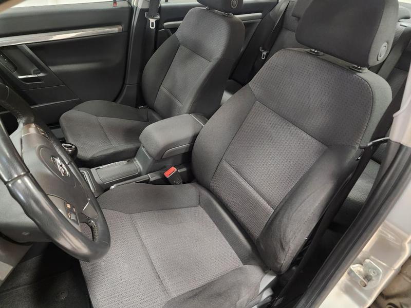 Opel Vectra en Tres Bon Etat 1.8 16v 122ch