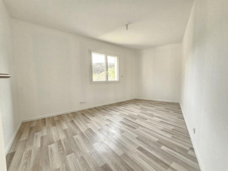 Maison - 84 m² - 4 pièces