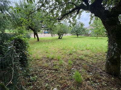 Terrain constructible - 728 m²