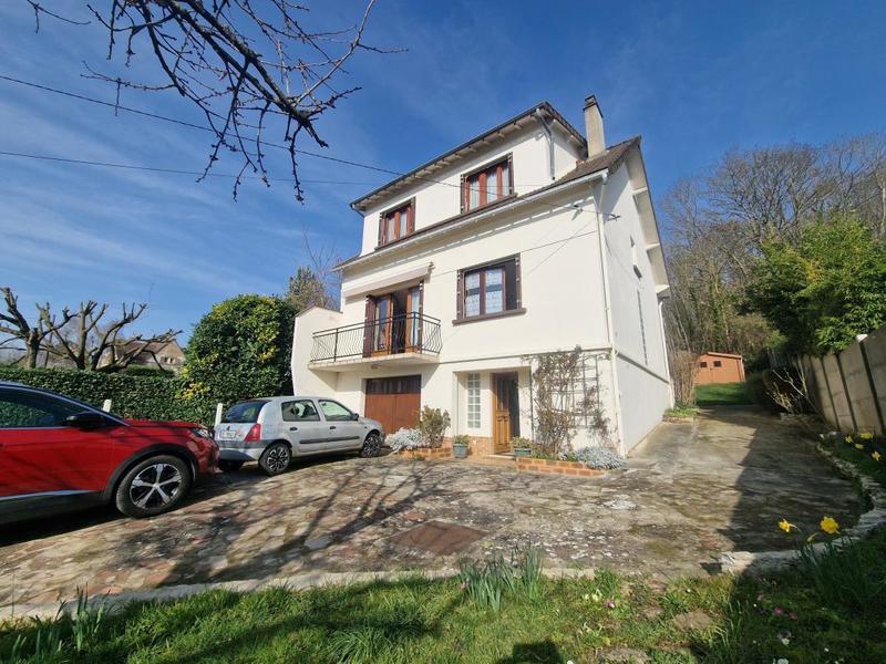 Maison traditionnelle - 106 m² - 4 pièces