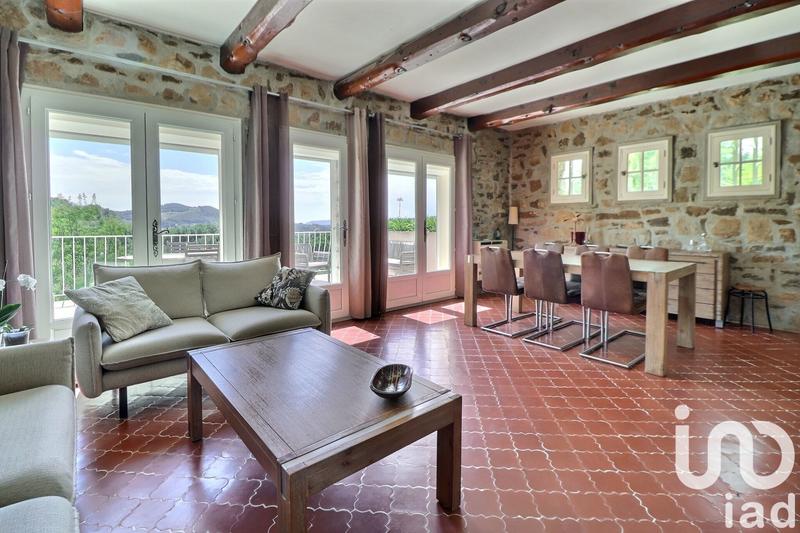 Maison - 163 m² - 5 pièces