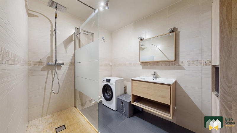 Appartement - 82 m² - 4 pièces