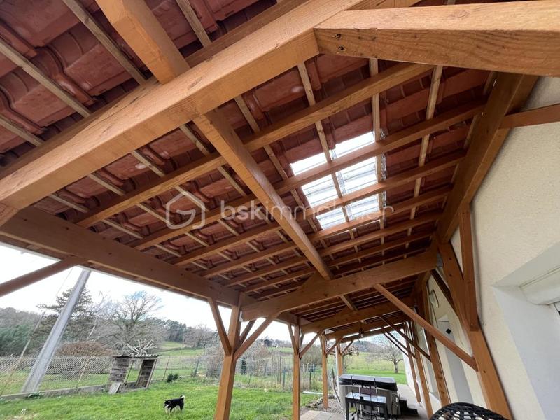 Demeure - 239 m² - 10 pièces