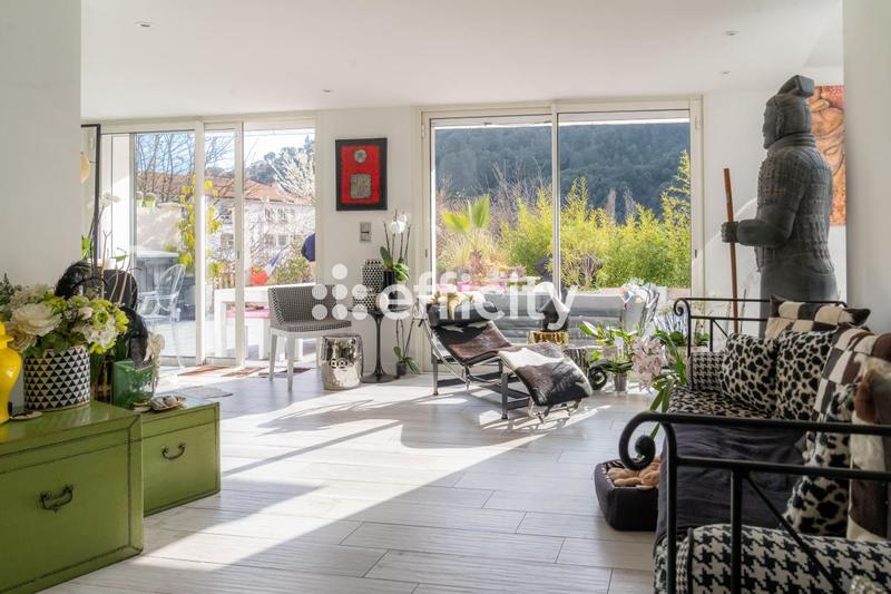 Maison - 155 m² - 5 pièces