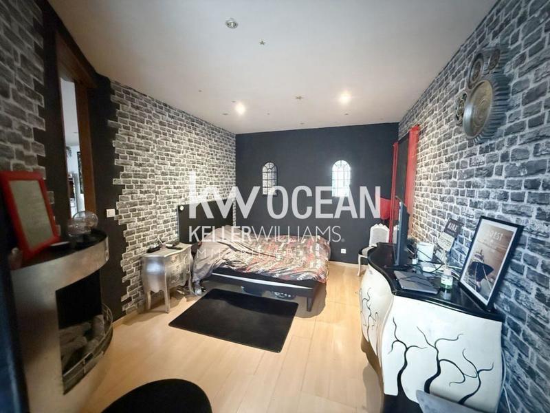 Appartement - 86 m² - 6 pièces