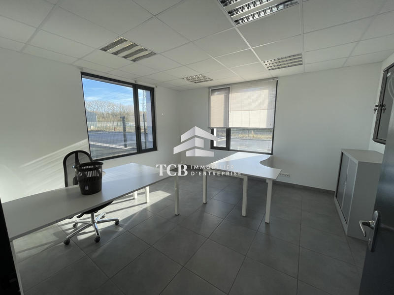 Local d'activités - 476 m²