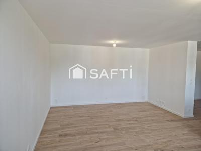 Maison - 77 m² - 4 pièces