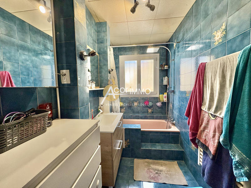 Maison - 211 m² - 9 pièces