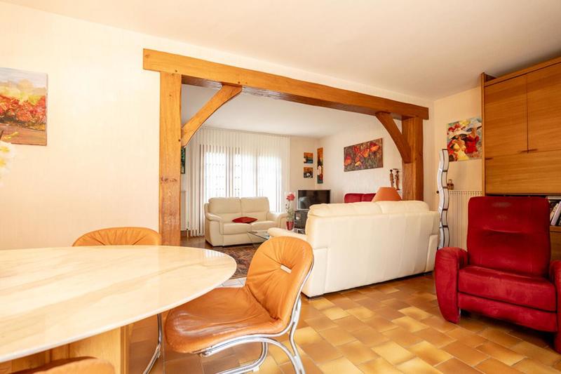 Maison - 195 m² - 8 pièces