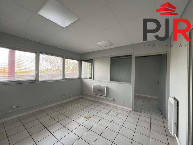 Local d'activités - 726 m²