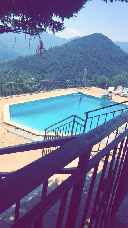 Maison - 265 m² - 6 pièces