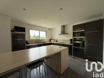 Maison - 162 m² - 6 pièces