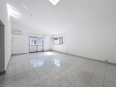 Local d'activités - 190 m²