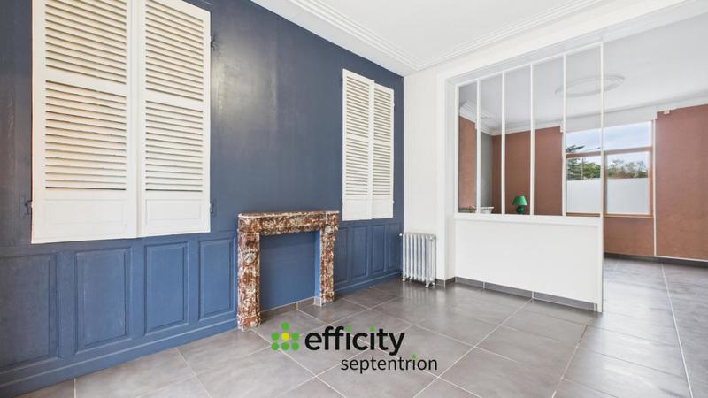 Maison - 277 m² - 11 pièces