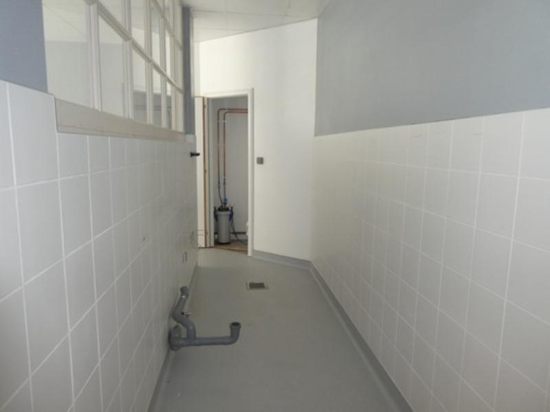 Local d'activité / Entrepôt - 130 m² - 4 pièces