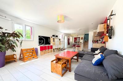 Maison - 146 m² - 8 pièces